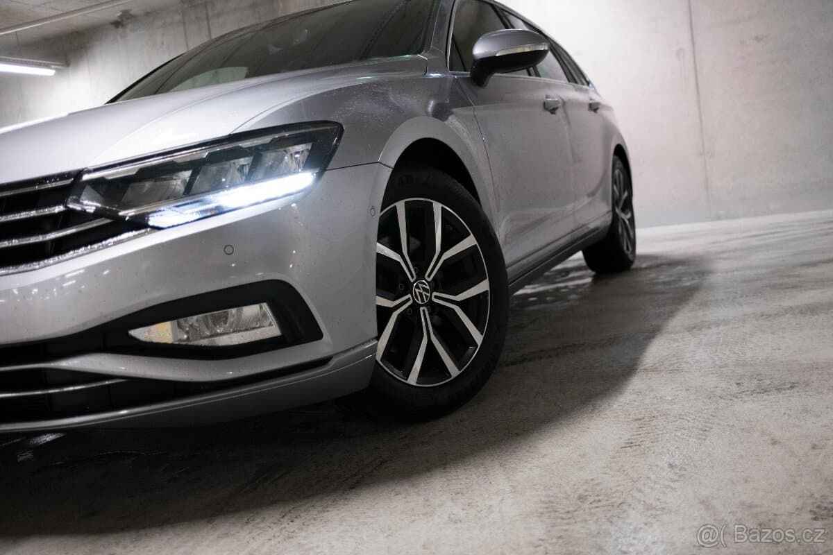 2021 Volkswagen PASSAT - 9
