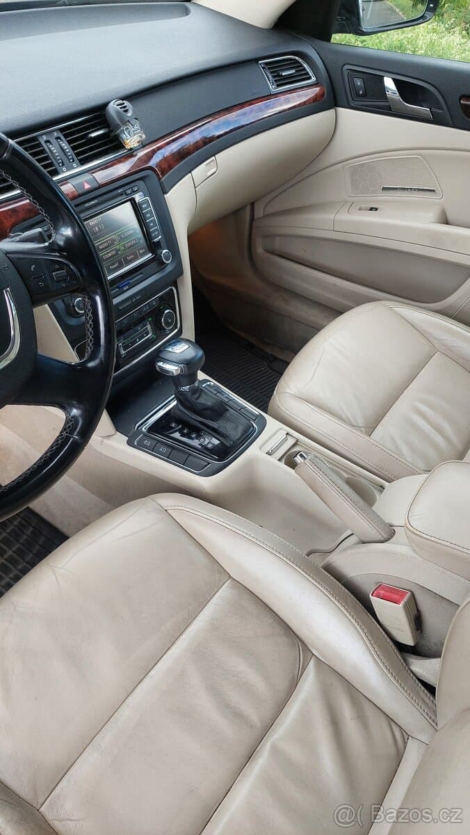 2012 Škoda SUPERB - 9