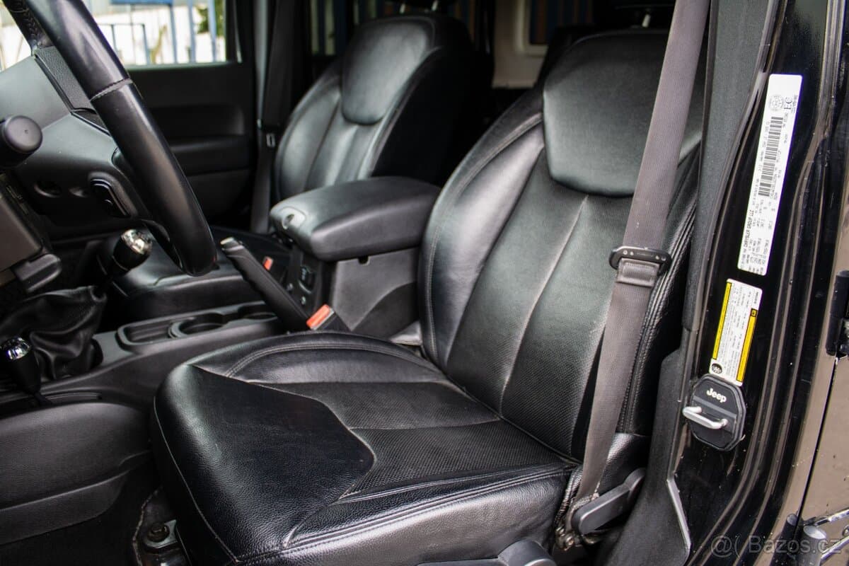 2013 Jeep WRANGLER - 9