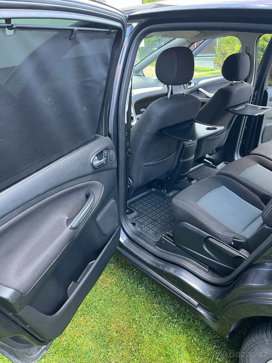 2010 Ford S-MAX - 9