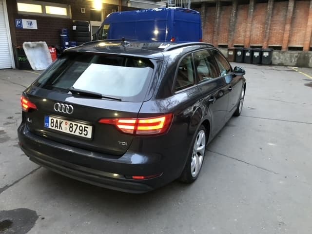 2016 Audi A4 - 9