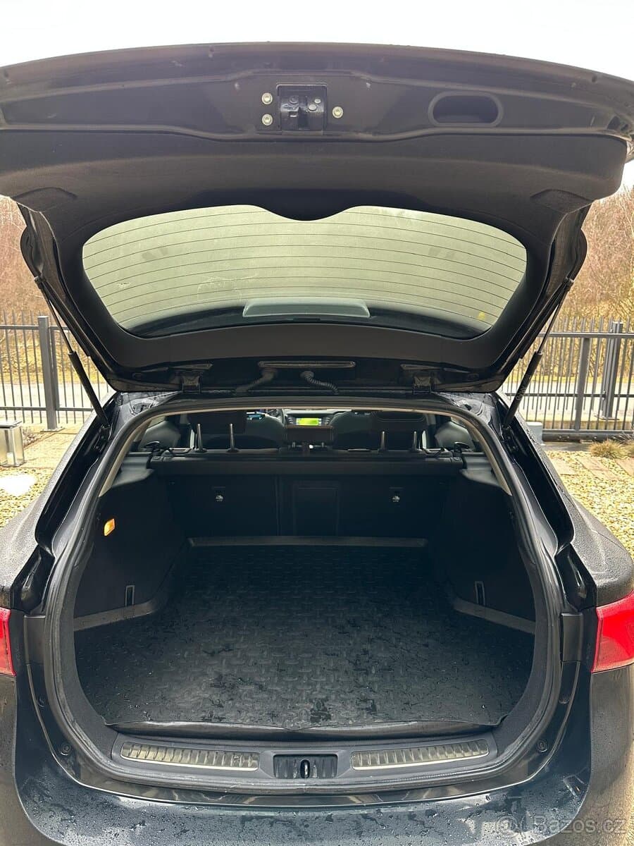 2015 Toyota AVENSIS - 9