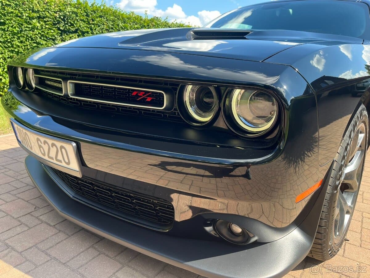 2015 Dodge CHALLENGER - 9
