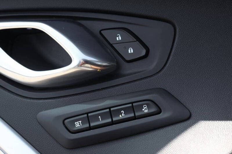 2020 Chevrolet CAMARO - 9