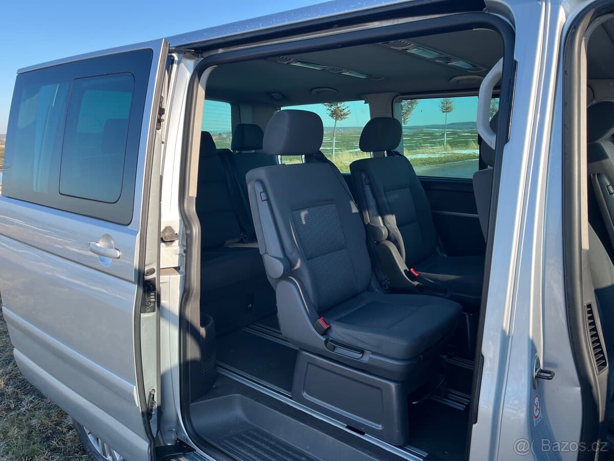 2004 Volkswagen MULTIVAN - 9