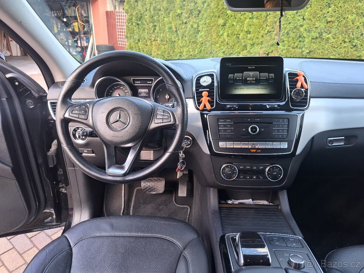 2017 Mercedes-Benz GL - 9