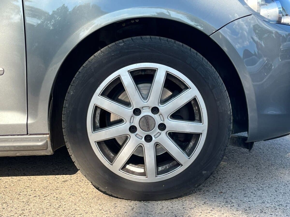 2012 Volkswagen GOLF - 9