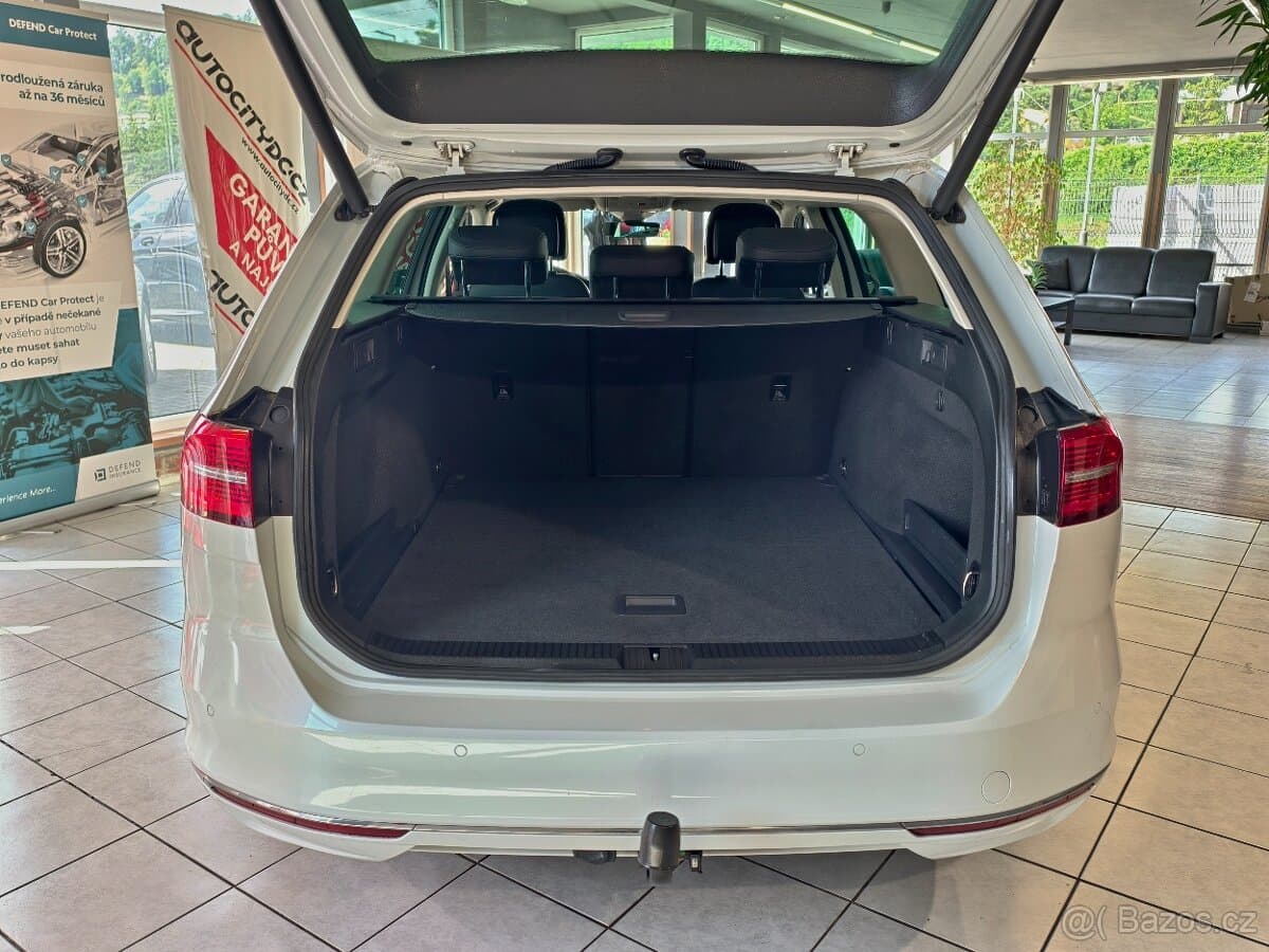 2019 Volkswagen PASSAT - 9
