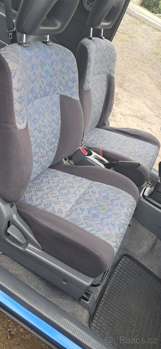 1994 Toyota RAV4 - 9