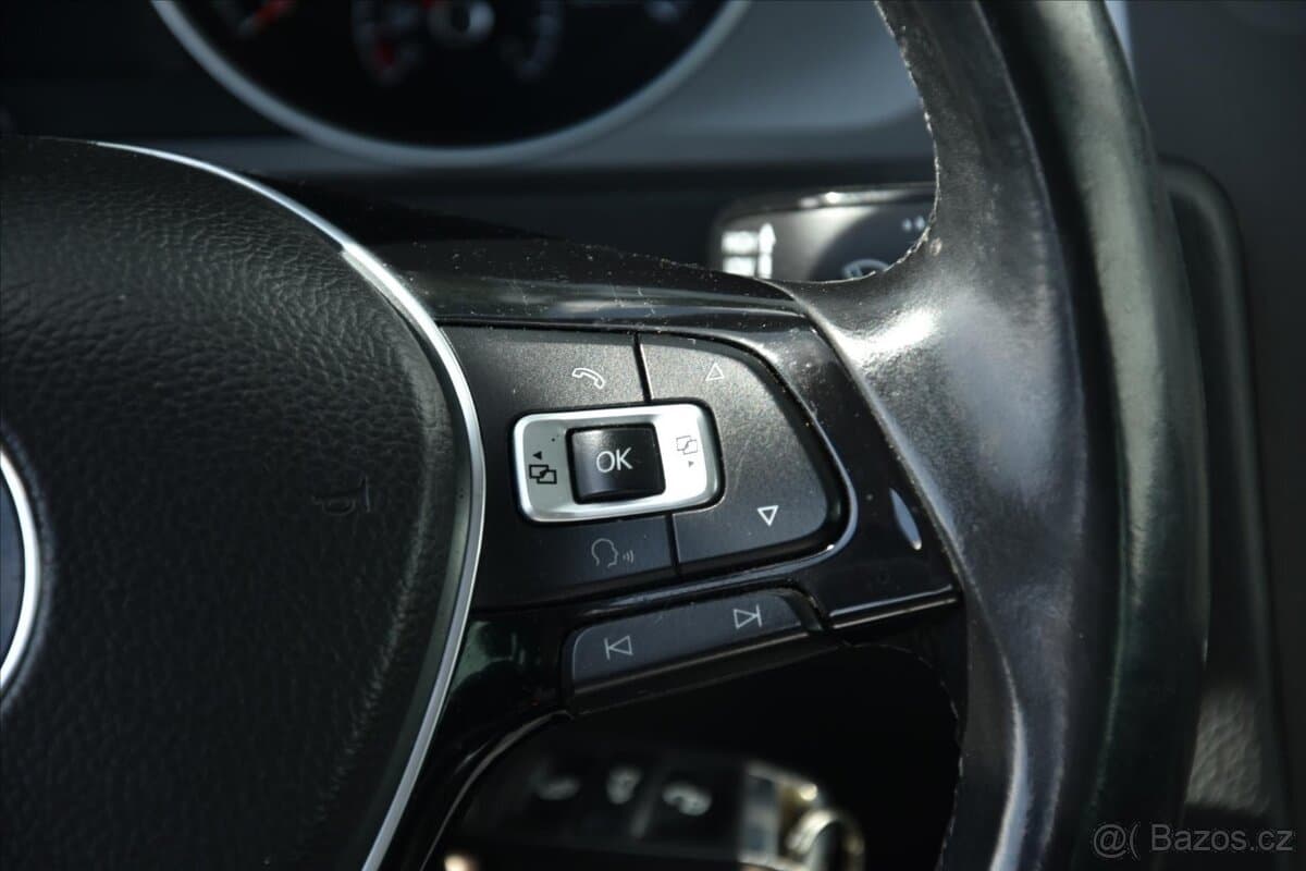2016 Volkswagen GOLF - 9
