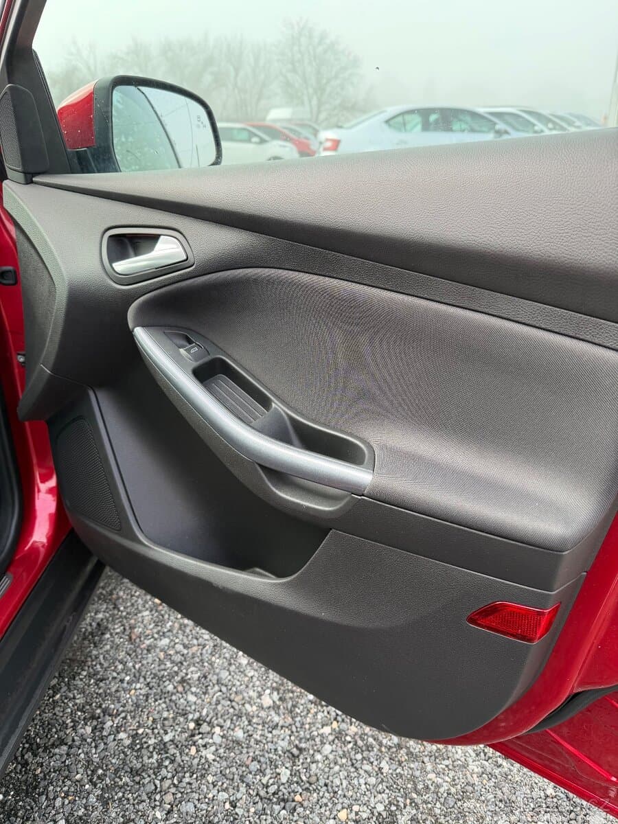 2013 Ford FOCUS - 9