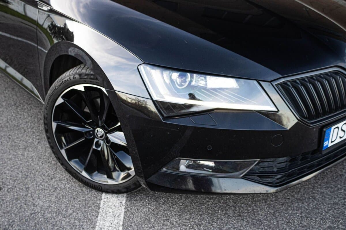 2018 Škoda SUPERB - 9