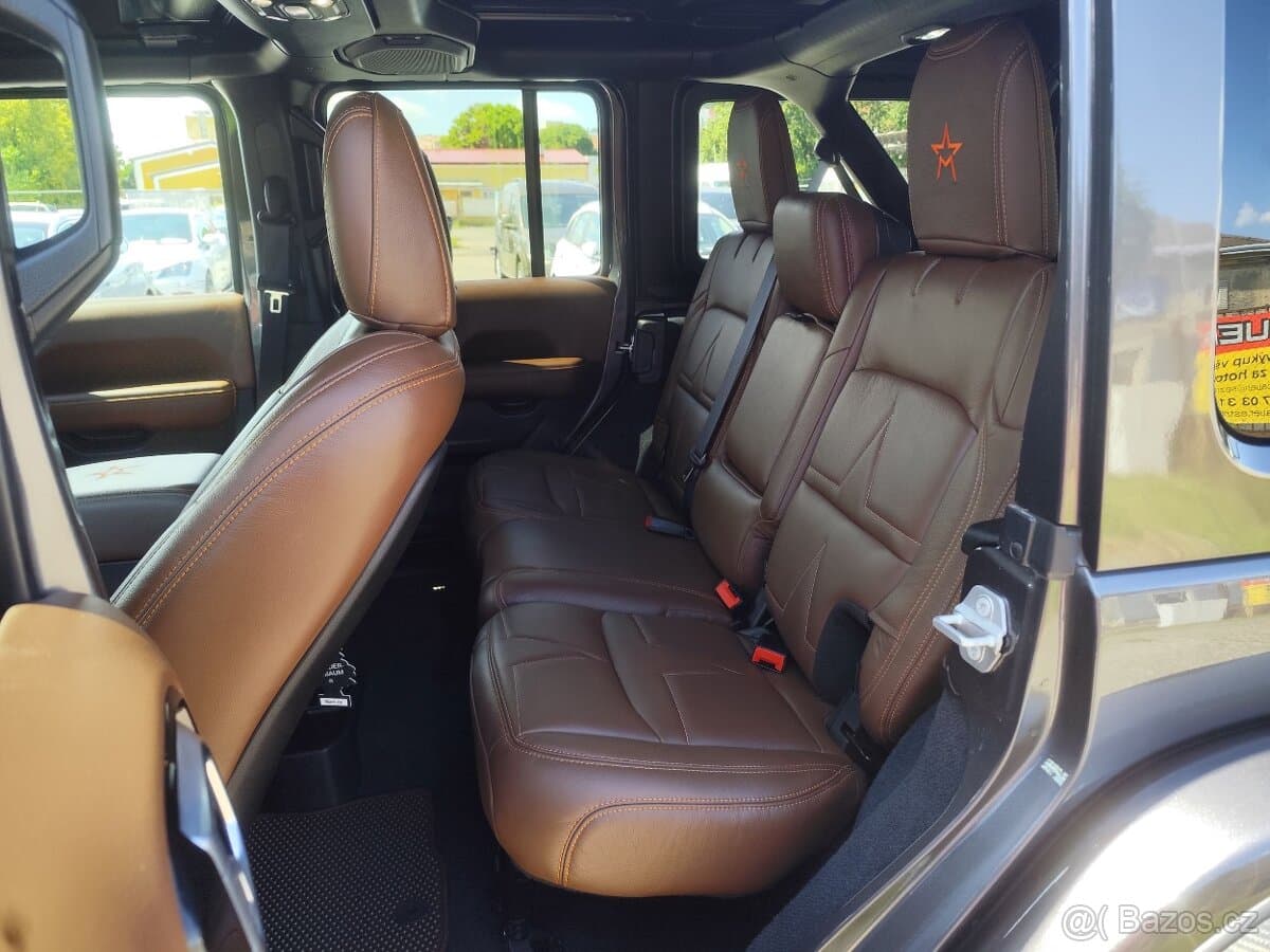 2022 Jeep WRANGLER - 9