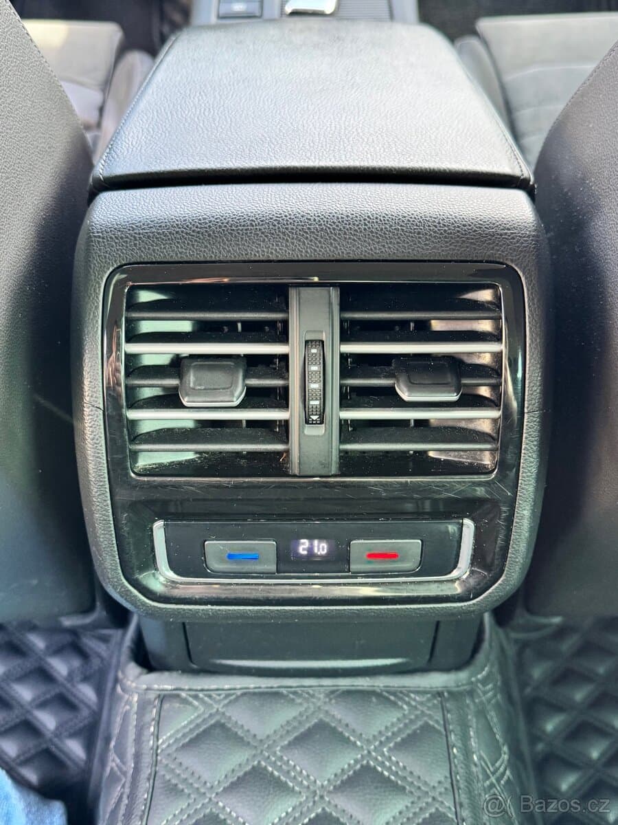 2016 Volkswagen PASSAT - 9