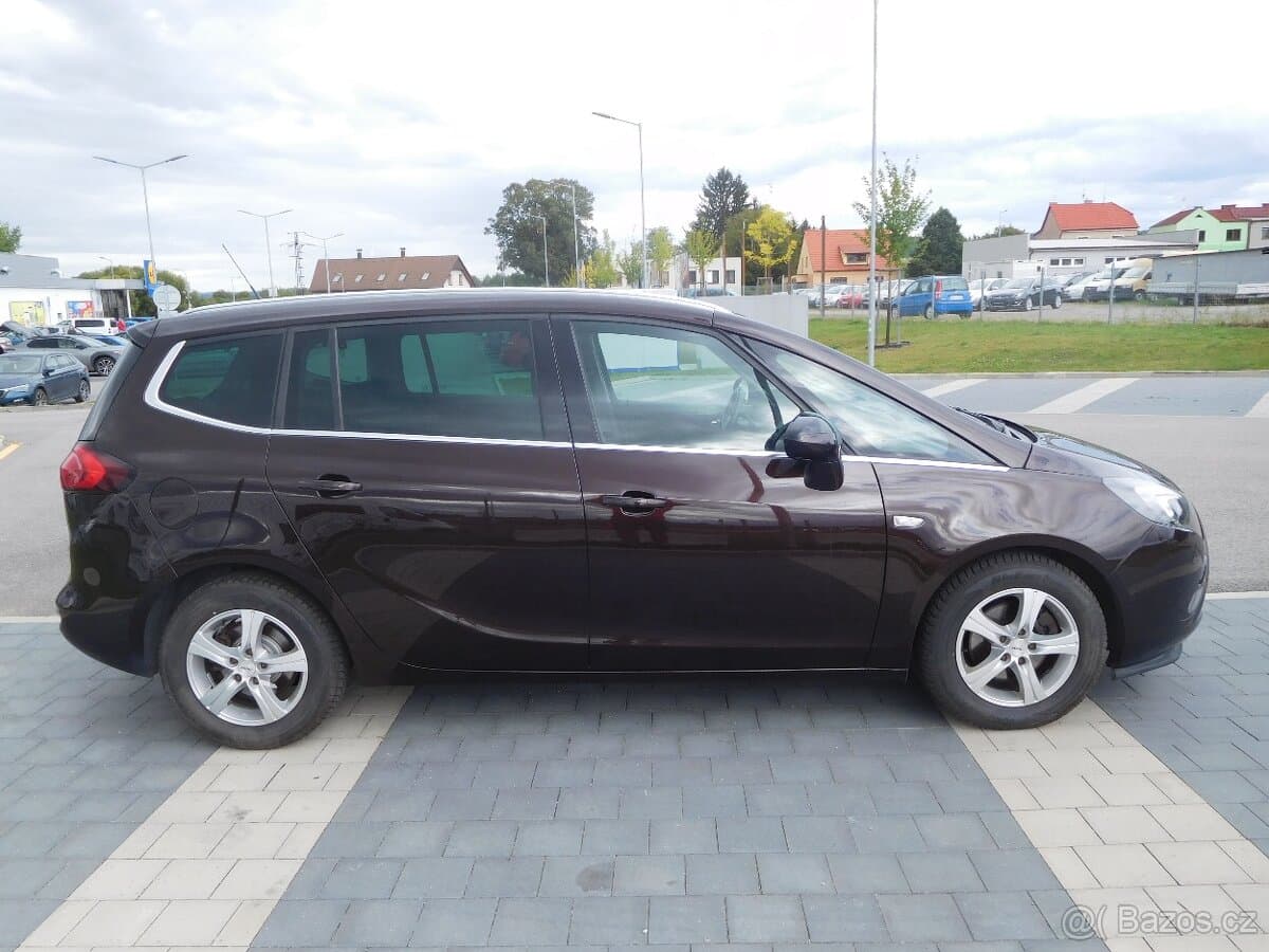 2012 Opel ZAFIRA - 9