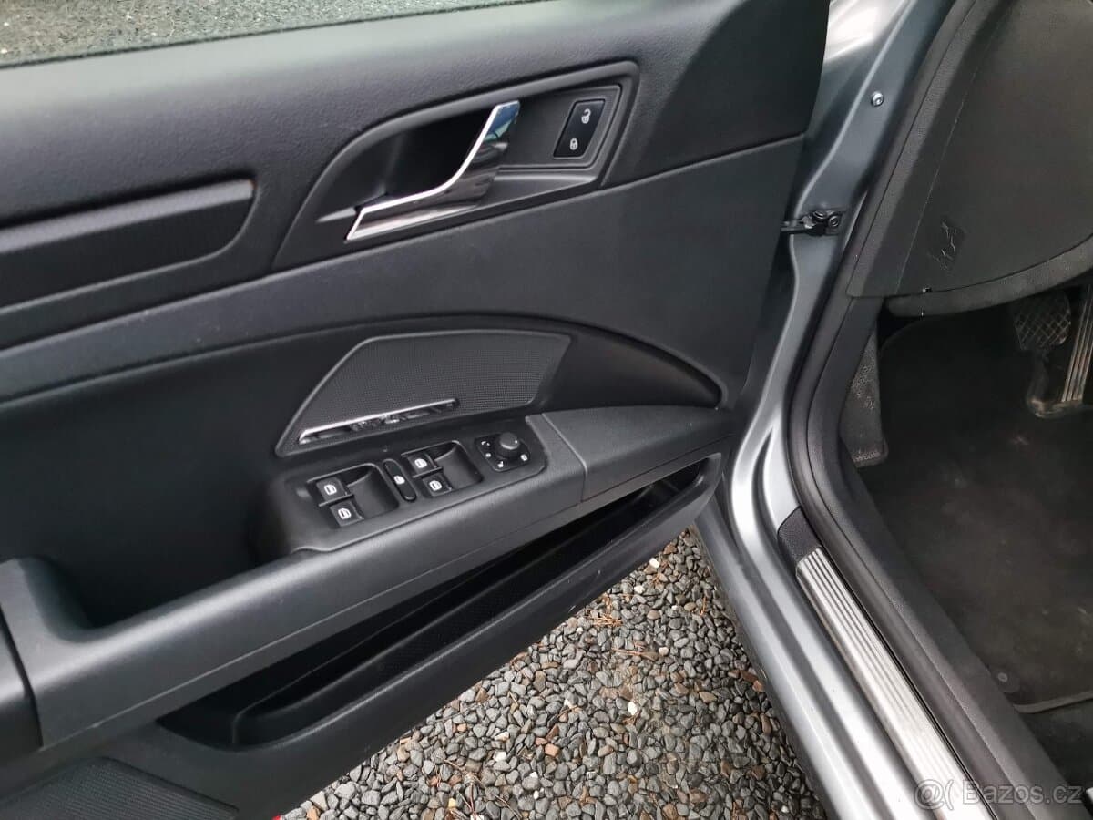 2011 Škoda SUPERB - 9