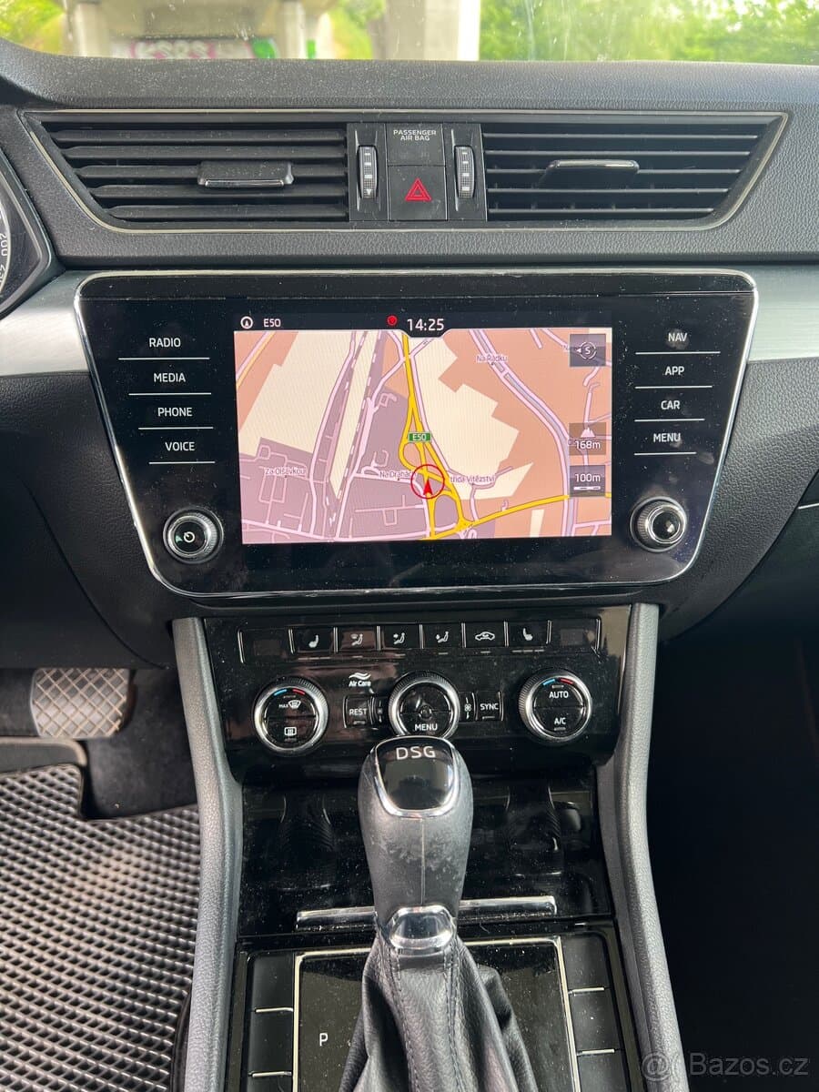 2018 Škoda SUPERB - 9