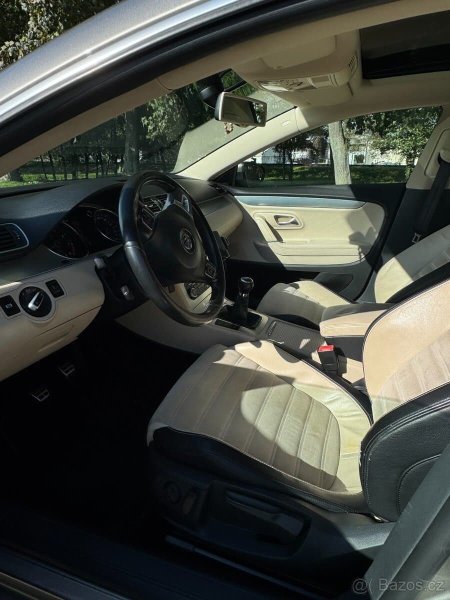 2009 Volkswagen PASSAT CC - 9