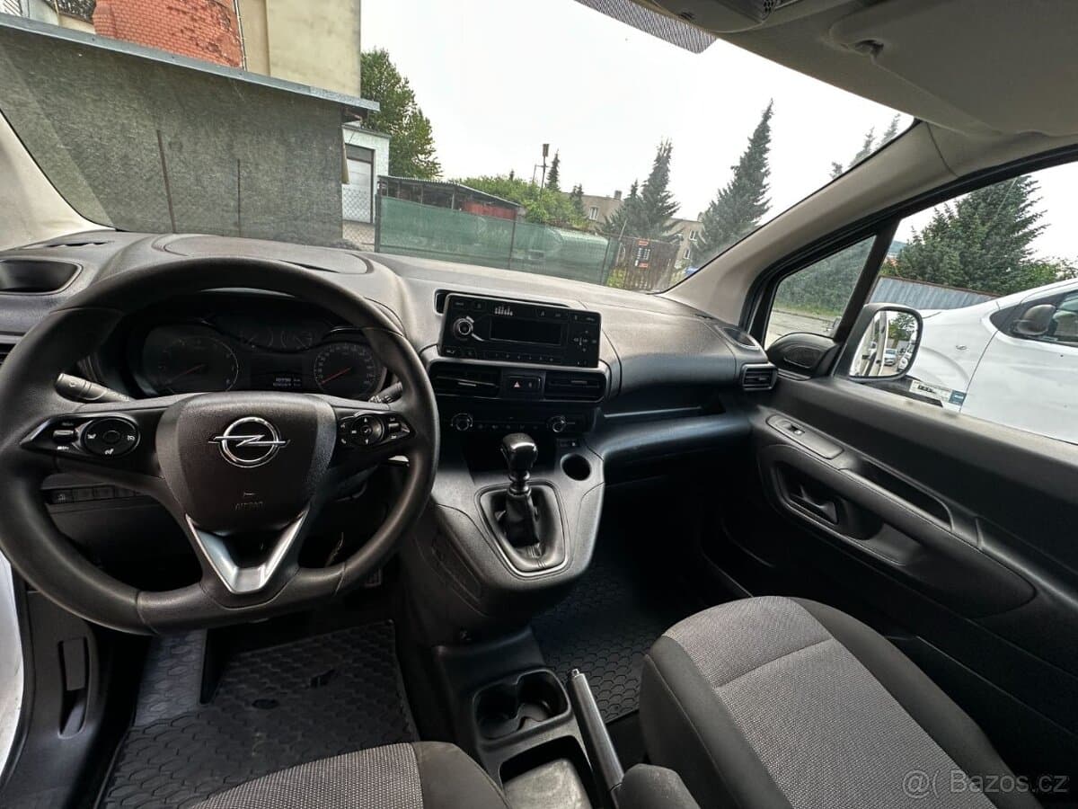 2022 Opel COMBO - 9