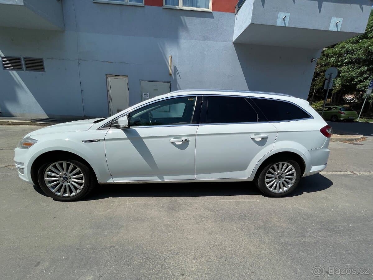 2013 Ford MONDEO - 9