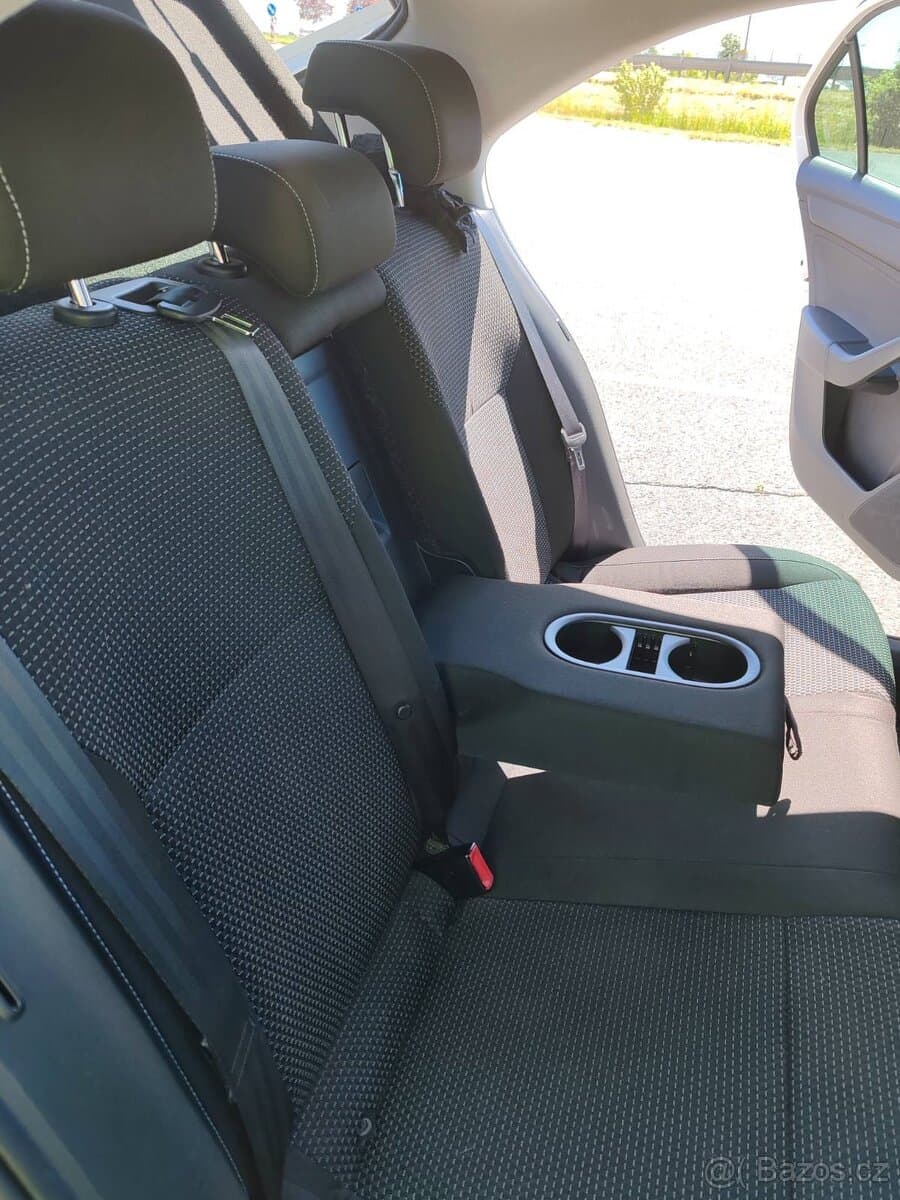 Škoda RAPID - 9