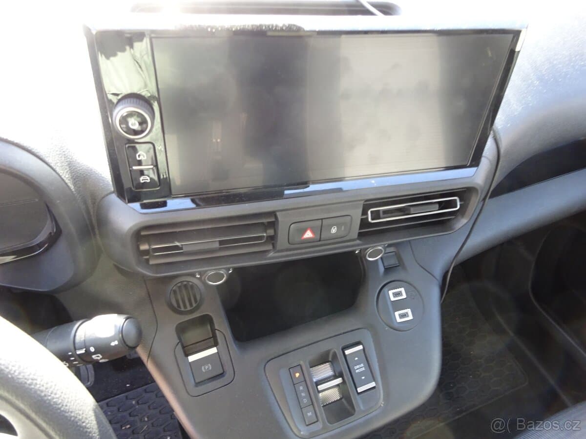 2025 Toyota PROACE - 9