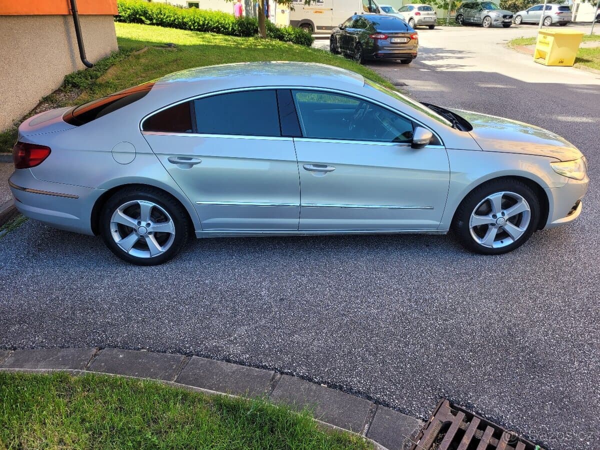 2009 Volkswagen PASSAT CC - 9