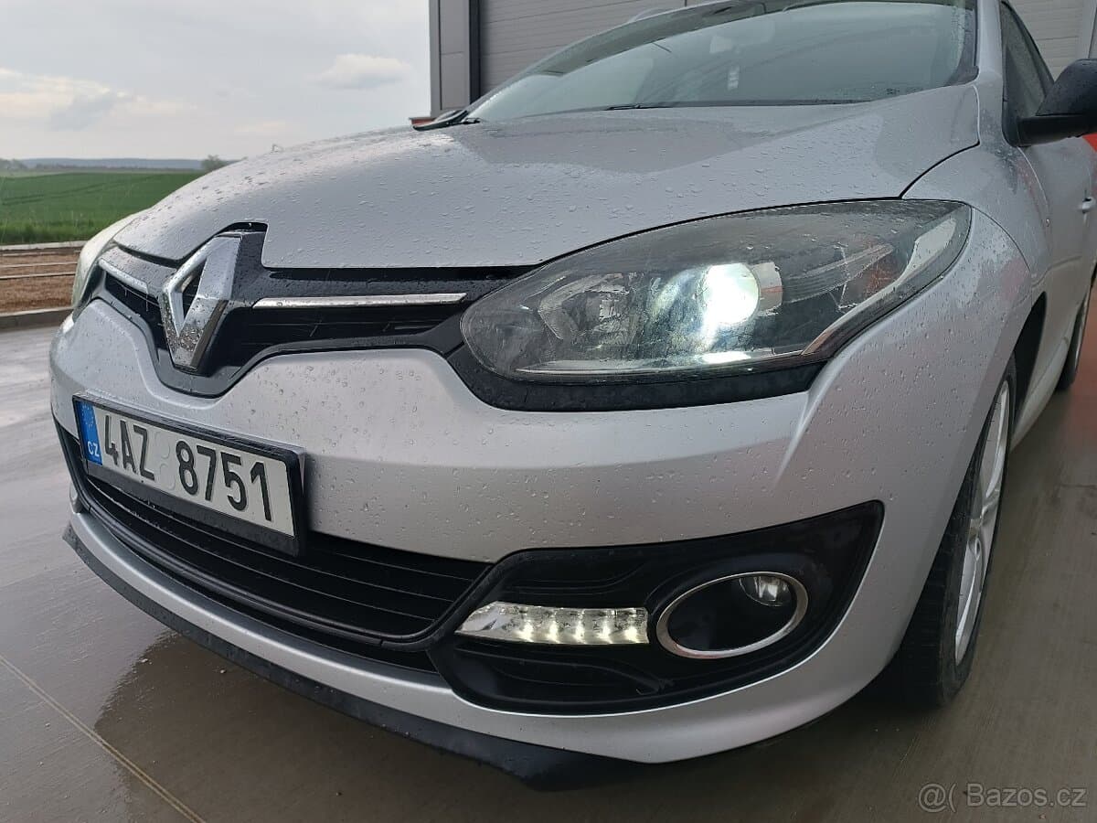 2015 Renault MEGANE - 9
