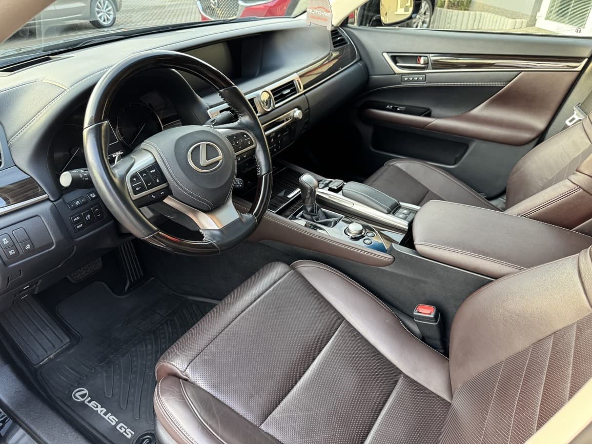 2018 Lexus - 9