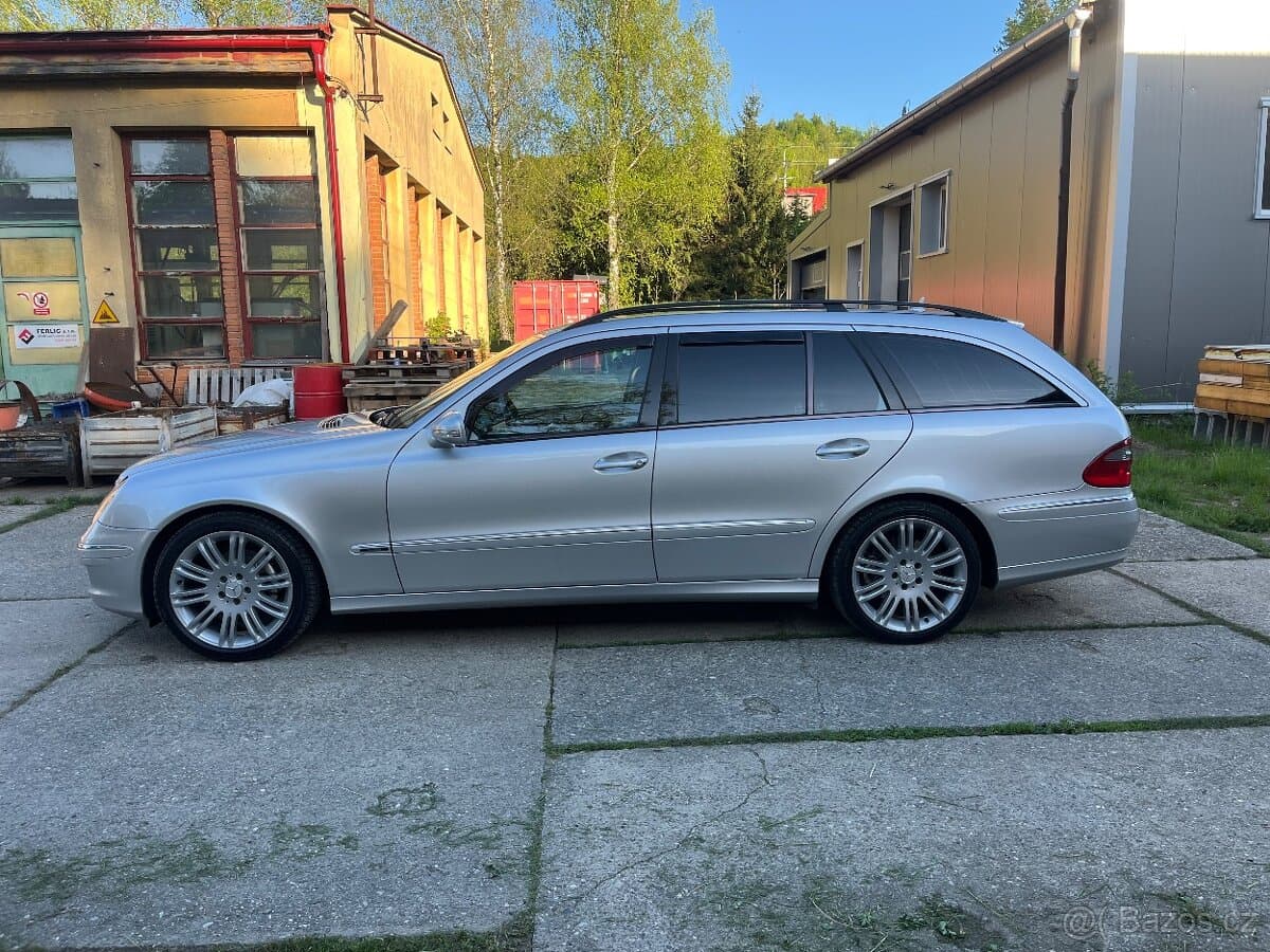 2007 Mercedes-Benz E-CLASS - 9