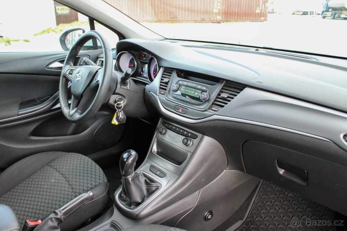2016 Opel ASTRA - 9