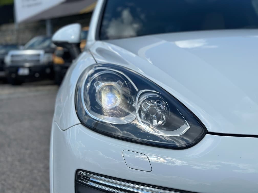 2015 Porsche CAYENNE - 9