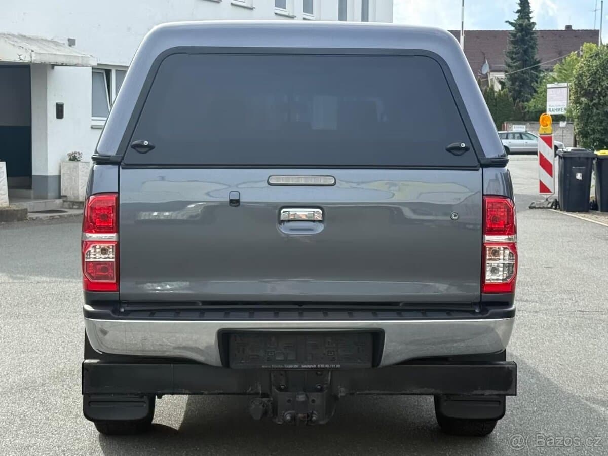 2013 Toyota HILUX - 9