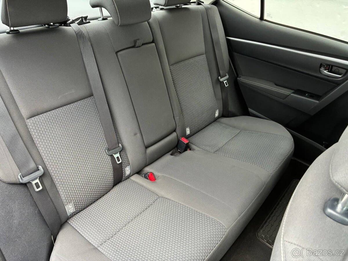2018 Toyota COROLLA - 9