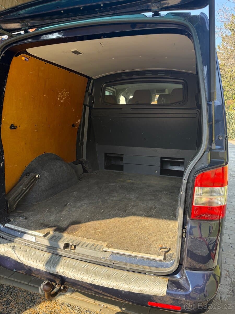2011 Volkswagen TRANSPORTER - 9