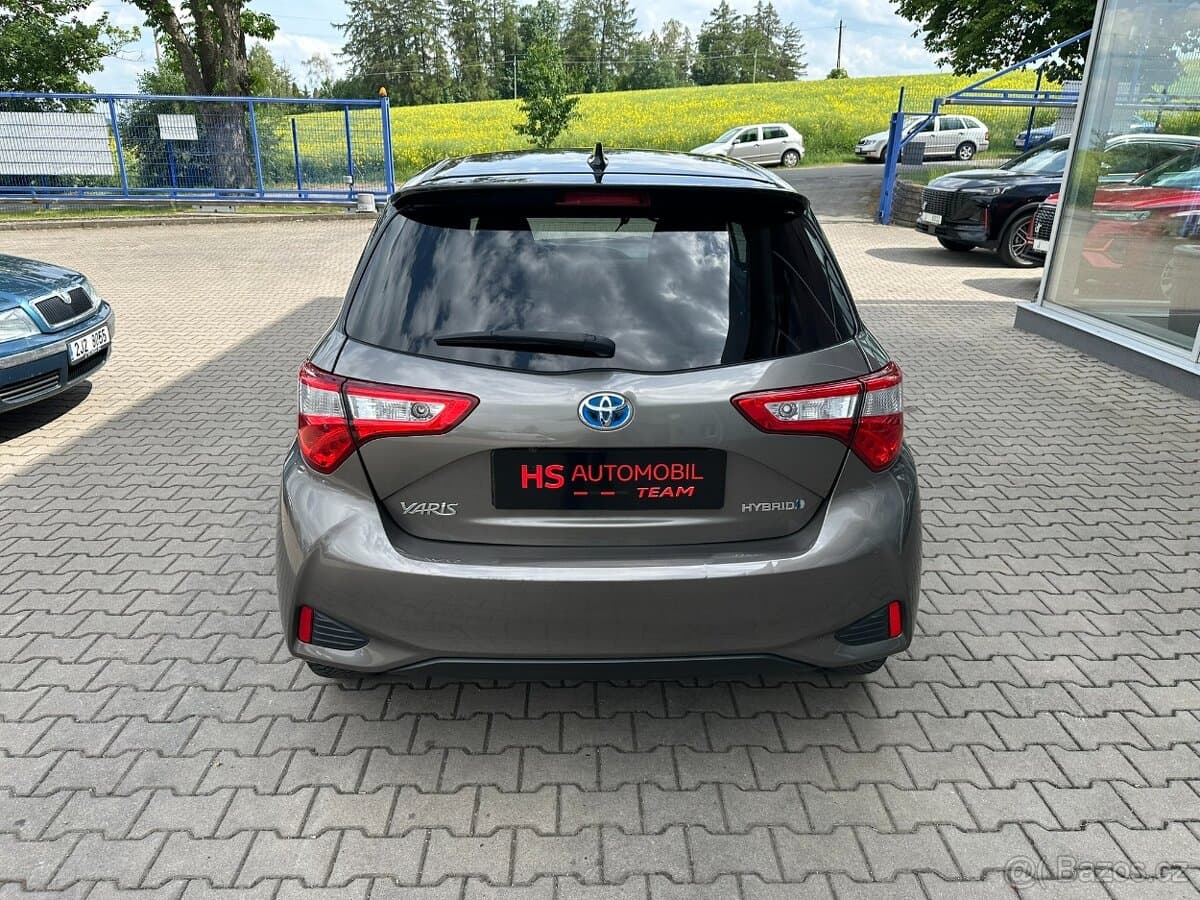 2020 Toyota YARIS - 9