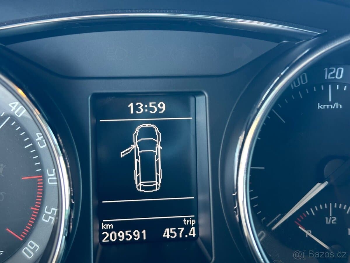 2015 Škoda SUPERB - 9