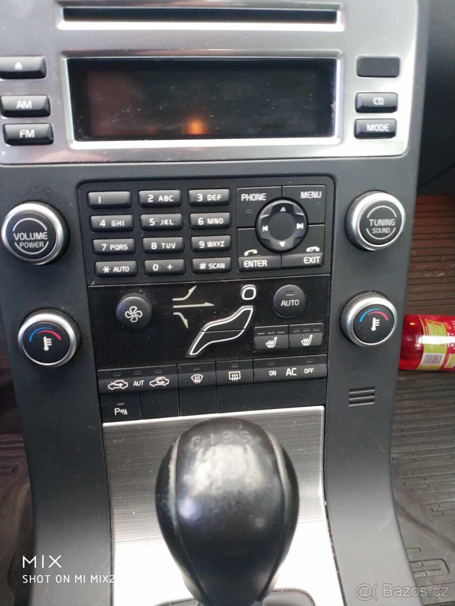 2010 Volvo V70 - 9