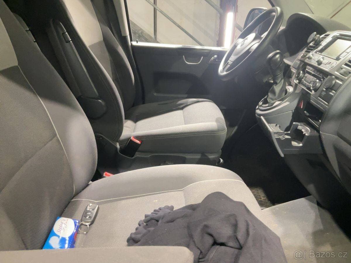 2013 Volkswagen MULTIVAN - 9
