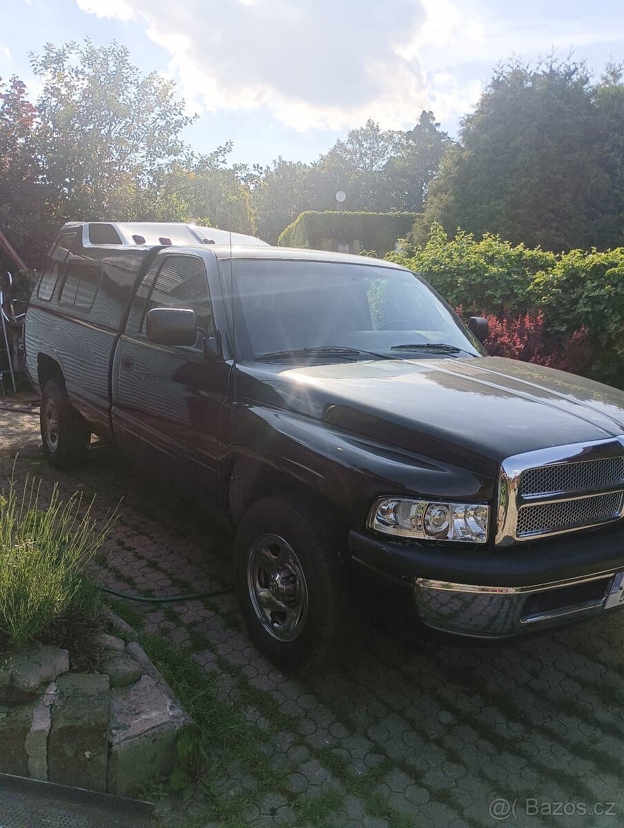 1995 Dodge RAM - 9