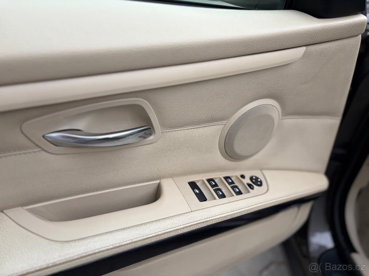 2009 BMW 3-SERIES - 9