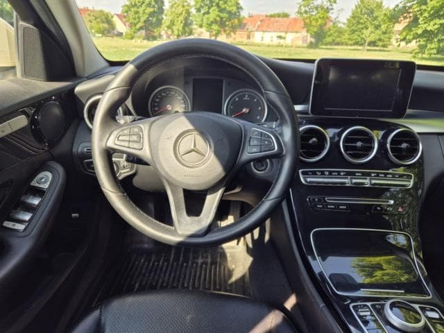 2016 Mercedes-Benz C-CLASS - 9
