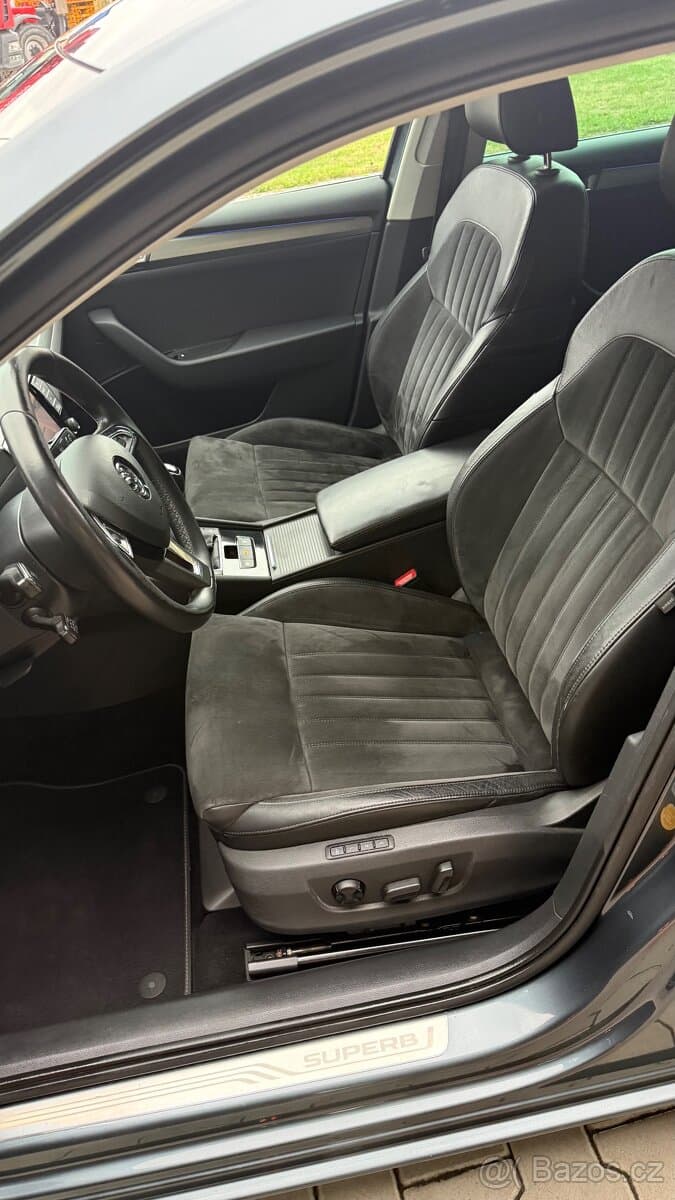 2015 Škoda SUPERB - 9