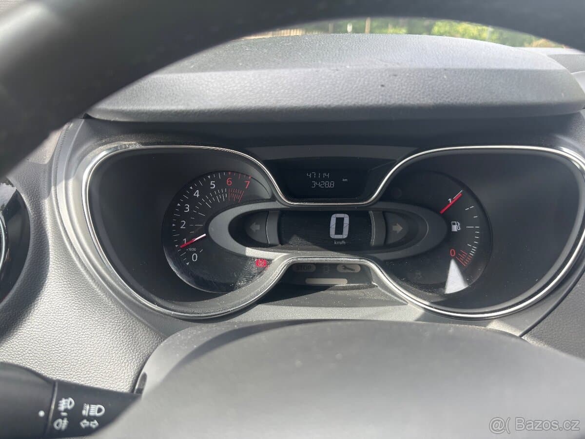 2018 Renault CAPTUR - 9