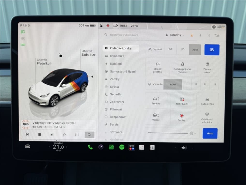 2023 Tesla MODEL Y - 9