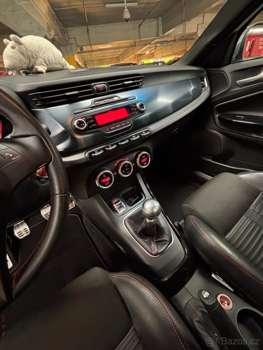 2014 Alfa Romeo GIULIETTA - 9