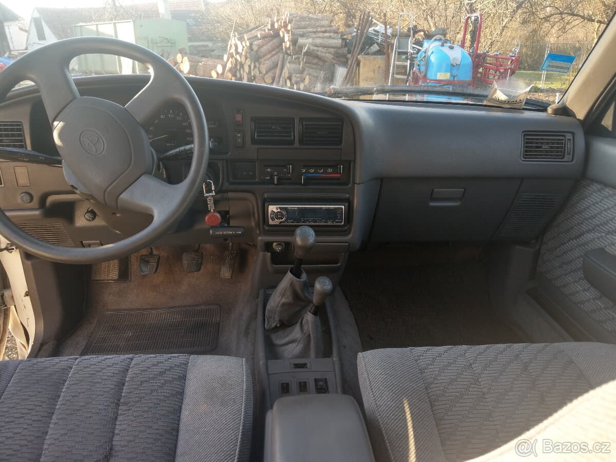 1994 Toyota 4RUNNER - 9