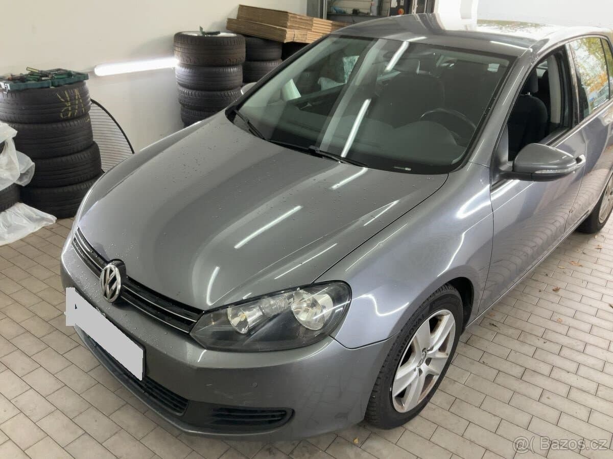 2010 Volkswagen GOLF - 9