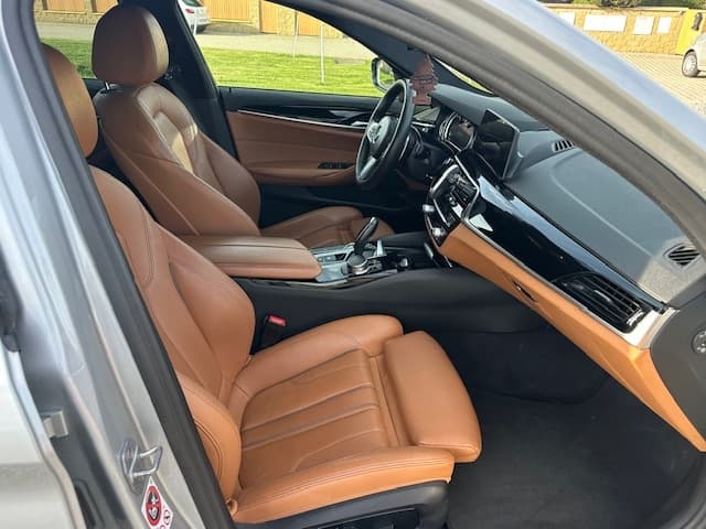 2017 BMW 5-SERIES - 9
