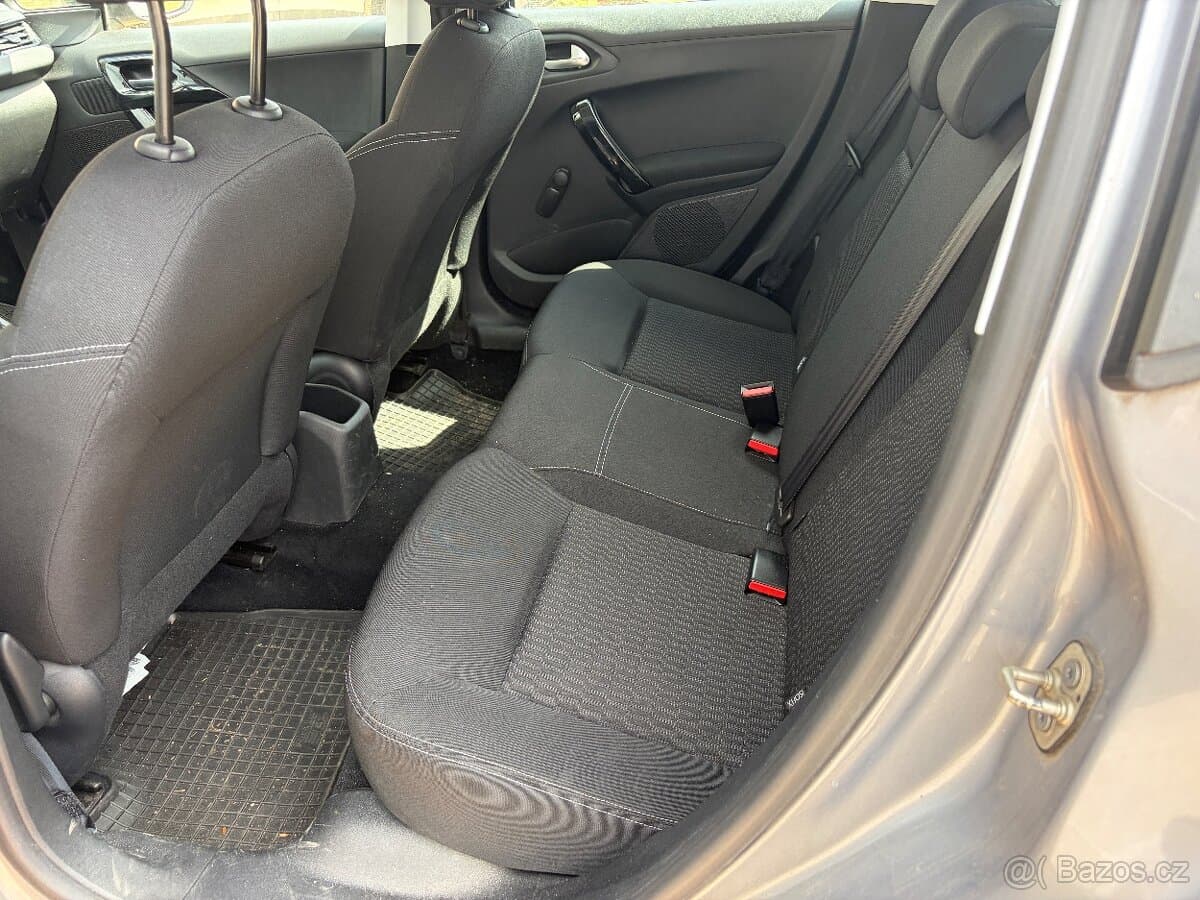 2019 Peugeot 208 - 9